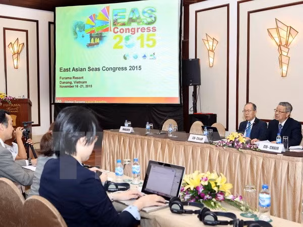 EAS 2015 : coopération accrue pour le développement durable en mer ảnh 1 EAS 2015 : coopération accrue pour le développement durable en mer ảnh 1