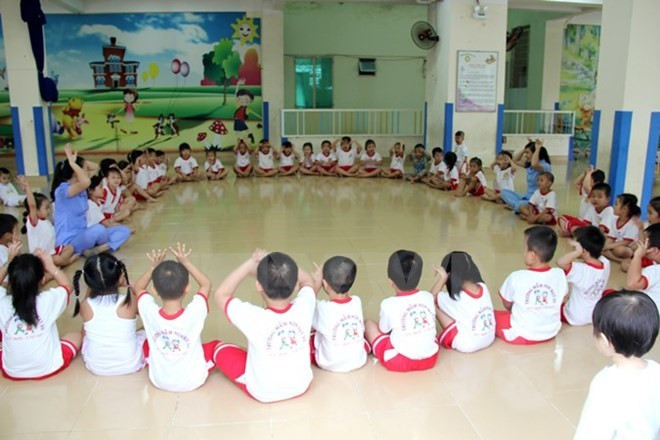 Dak Lak généralise l'éducation préscolaire pour les enfants de cinq ans ảnh 1 Dak Lak généralise l'éducation préscolaire pour les enfants de cinq ans ảnh 1