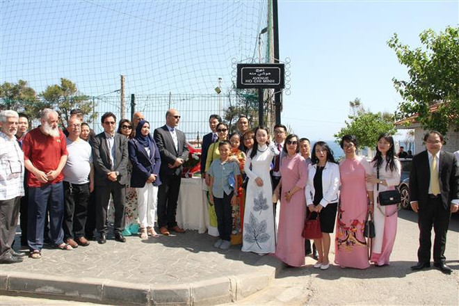 A la mémoire du Président Ho Chi Minh à l'étranger ảnh 2