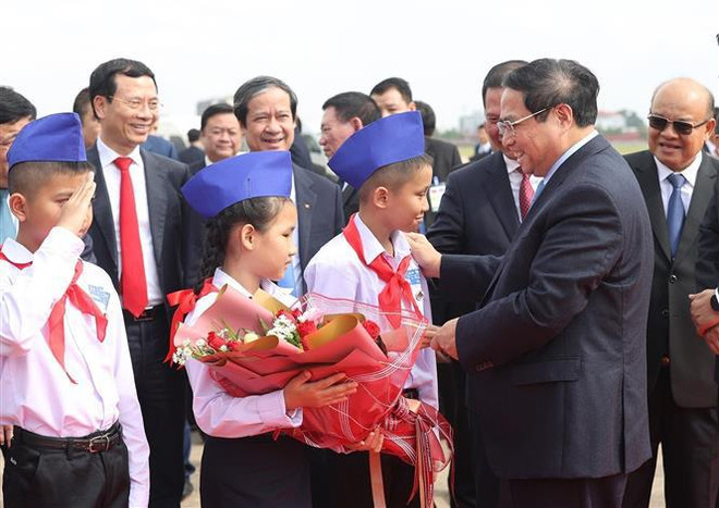 Le Premier ministre Pham Minh Chinh termine sa visite officielle au Laos ảnh 1