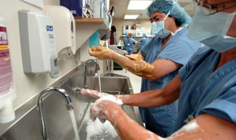 L’hygiène des mains, moyen efficace pour éviter les infections ảnh 1 L’hygiène des mains, moyen efficace pour éviter les infections ảnh 1