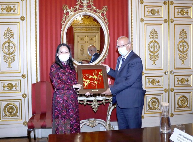 Développement vigoureux des relations d’amitié et de coopération Vietnam – Portugal ảnh 1 Développement vigoureux des relations d’amitié et de coopération Vietnam – Portugal ảnh 1