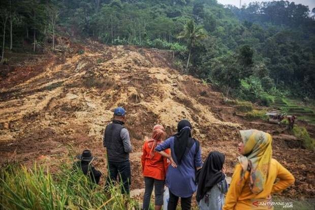 L'Indonésie construit plus de 1.000 villages et abris sociaux résistants aux catastrophes ảnh 1
