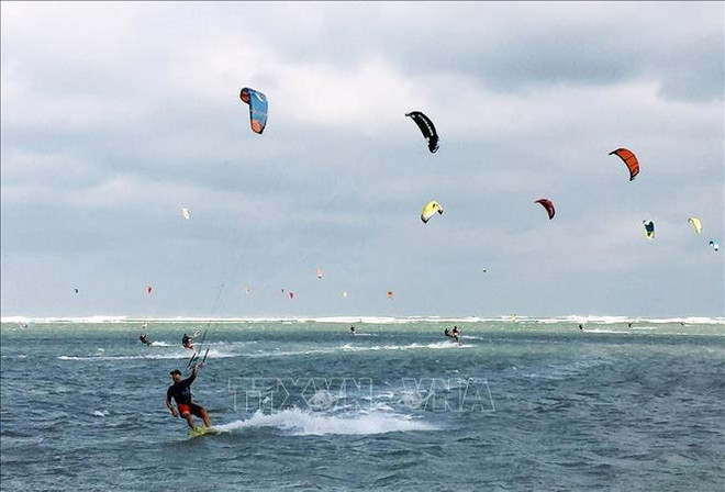 Ninh Thuan profite ses atouts pour développer le tourisme maritime ảnh 2