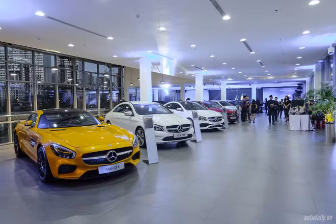 2018 : âpre concurrence dans le segment des automobiles de luxe ảnh 2