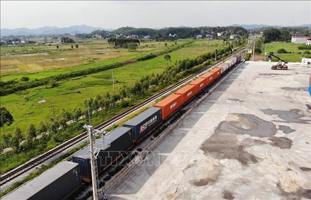 Bac Giang expédie 56 tonnes de litchis frais en Chine par chemin de fer ảnh 1 Bac Giang expédie 56 tonnes de litchis frais en Chine par chemin de fer ảnh 1