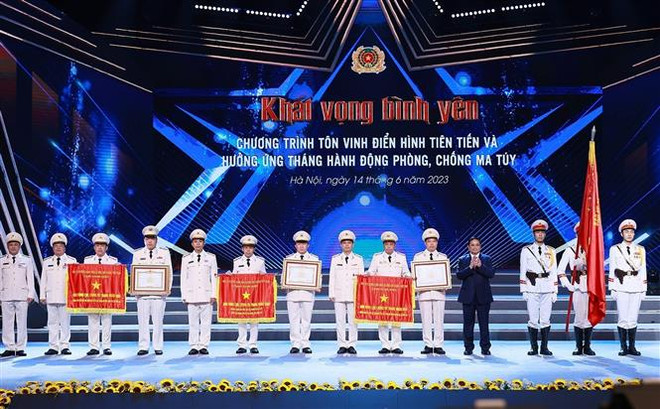 Le PM à un événement de réponse au Mois d’action contre la drogue ảnh 1 Le PM à un événement de réponse au Mois d’action contre la drogue ảnh 1