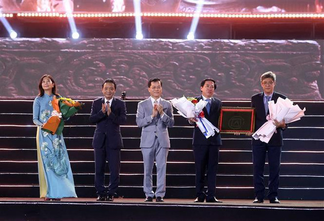 Ninh Thuân : l’UNESCO fait honneur à l’art de la poterie du peuple Chăm ảnh 3 Ninh Thuân : l’UNESCO fait honneur à l’art de la poterie du peuple Chăm ảnh 3