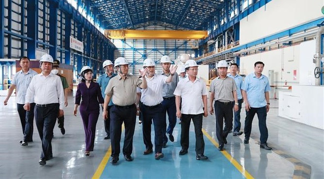 Le PM inspecte l'approvisionnement en charbon pour l'électricité à Quang Ninh ảnh 1 Le PM inspecte l'approvisionnement en charbon pour l'électricité à Quang Ninh ảnh 1