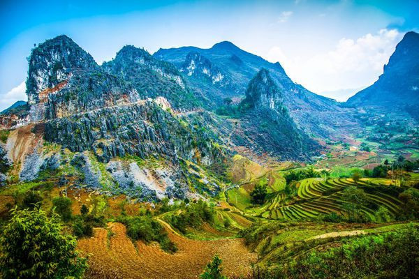 Nécessité de développer le tourisme vert pour préserver le patrimoine géologique ảnh 2 Nécessité de développer le tourisme vert pour préserver le patrimoine géologique ảnh 2