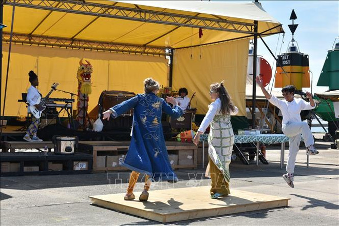 La musique folklorique vietnamienne présentée au festival Oerol aux Pays-Bas ảnh 1 La musique folklorique vietnamienne présentée au festival Oerol aux Pays-Bas ảnh 1