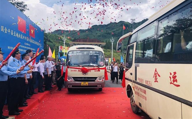 Lancement d’un service de transport routier de passagers entre le Vietnam et la Chine ảnh 1 Lancement d’un service de transport routier de passagers entre le Vietnam et la Chine ảnh 1