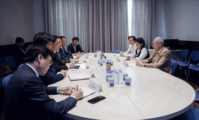 Vietnam-Russie : promotion de la coopération entre le PCV, le KPRF et le l’URP ảnh 1 Vietnam-Russie : promotion de la coopération entre le PCV, le KPRF et le l’URP ảnh 1