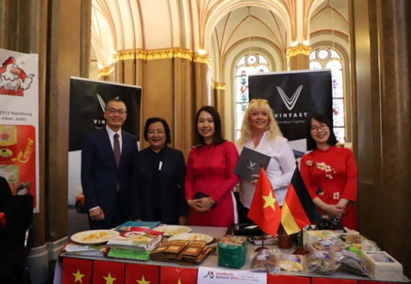 Le Vietnam participe au Sommet AsiaBerlin 2023 ảnh 1 Le Vietnam participe au Sommet AsiaBerlin 2023 ảnh 1