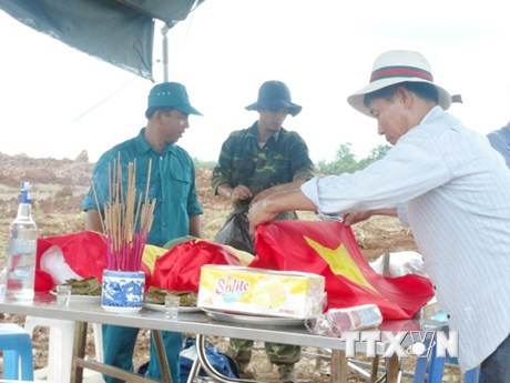 Rapatriement des restes de 30 volontaires vietnamiens morts au Laos ảnh 1 Rapatriement des restes de 30 volontaires vietnamiens morts au Laos ảnh 1