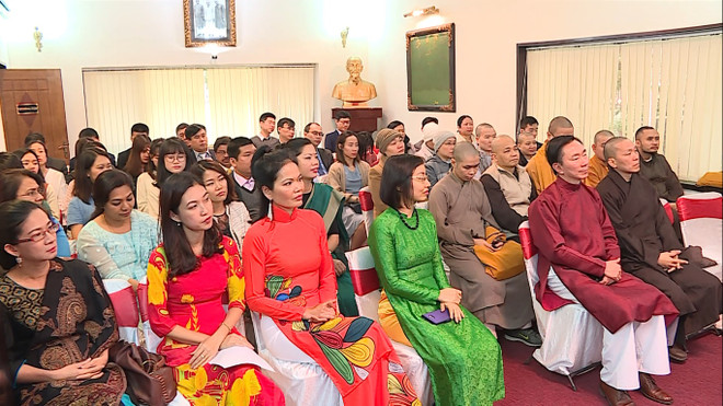 Rencontre de la communauté vietnamienne en Inde et au Népal ảnh 2 Rencontre de la communauté vietnamienne en Inde et au Népal ảnh 2