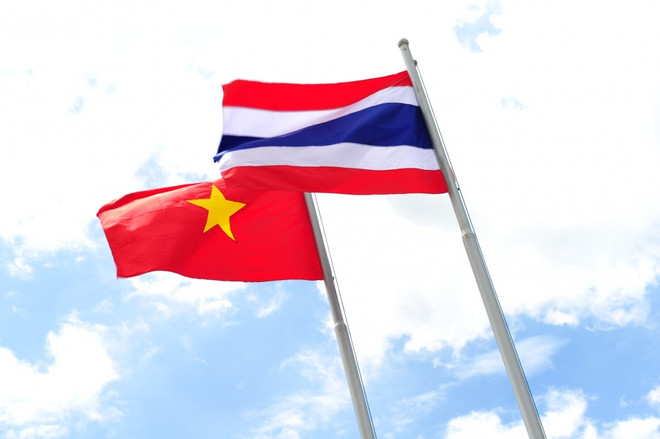 Félicitations des dirigeants vietnamiens pour la Fête nationale thaïlandaise ảnh 1 Félicitations des dirigeants vietnamiens pour la Fête nationale thaïlandaise ảnh 1