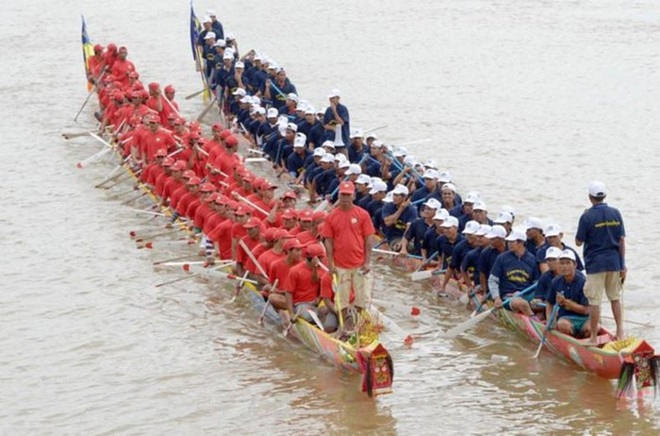 Le Cambodge établit un record Guinness pour la plus longue pirogue Ghe Ngo du monde ảnh 1 Le Cambodge établit un record Guinness pour la plus longue pirogue Ghe Ngo du monde ảnh 1