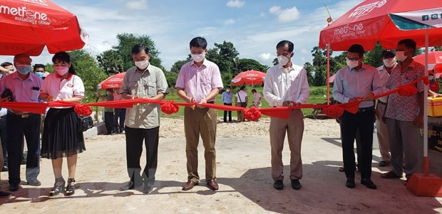 Le Vietnam finance la construction d'un pont d'amitié dans la province cambodgienne de Kampot ảnh 1 Le Vietnam finance la construction d'un pont d'amitié dans la province cambodgienne de Kampot ảnh 1