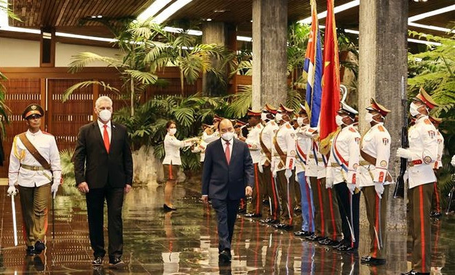 Cérémonie d'accueil en l’honneur du président Nguyen Xuan Phuc à Cuba ảnh 1 Cérémonie d'accueil en l’honneur du président Nguyen Xuan Phuc à Cuba ảnh 1
