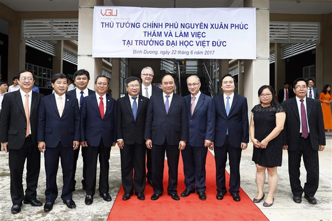 Le Premier ministre Nguyên Xuân Phuc travaille avec l’Université Vietnam-Allemagne ảnh 1 Le Premier ministre Nguyên Xuân Phuc travaille avec l’Université Vietnam-Allemagne ảnh 1