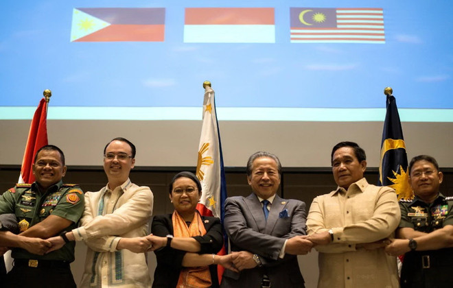 Les Philippines, la Malaisie et l'Indonésie font front uni contre le terrorisme ảnh 1 Les Philippines, la Malaisie et l'Indonésie font front uni contre le terrorisme ảnh 1