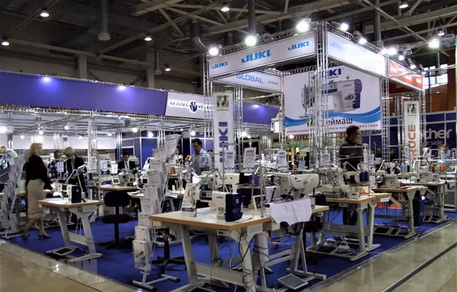 Huit entreprises vietnamiennes participent au Textillegprom en Russie ảnh 1 Huit entreprises vietnamiennes participent au Textillegprom en Russie ảnh 1