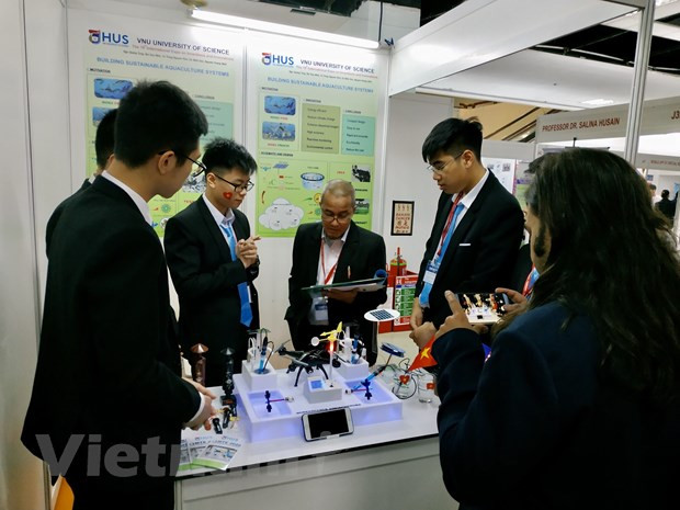 Des étudiants vietnamiens remportent le prix international de l'innovation en Malaisie ảnh 2 Des étudiants vietnamiens remportent le prix international de l'innovation en Malaisie ảnh 2