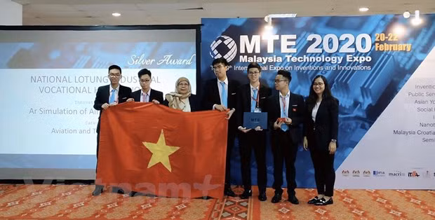 Des étudiants vietnamiens remportent le prix international de l'innovation en Malaisie ảnh 3