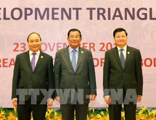 Le PM vietnamien termine sa participation au 9e Sommet CLV ảnh 1 Le PM vietnamien termine sa participation au 9e Sommet CLV ảnh 1