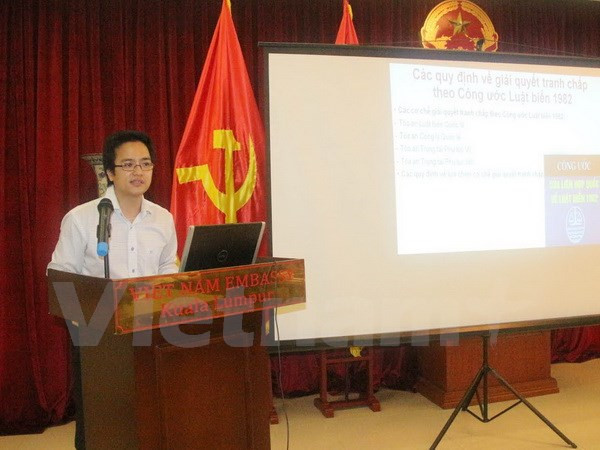 Des résidents vietnamiens en Malaisie discutent de la question de la Mer Orientale ảnh 1 Des résidents vietnamiens en Malaisie discutent de la question de la Mer Orientale ảnh 1