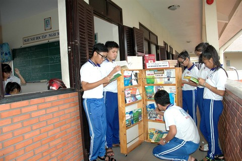 Can Tho: bibliothèques mobiles, la lecture à la portée de tous ảnh 1 Can Tho: bibliothèques mobiles, la lecture à la portée de tous ảnh 1