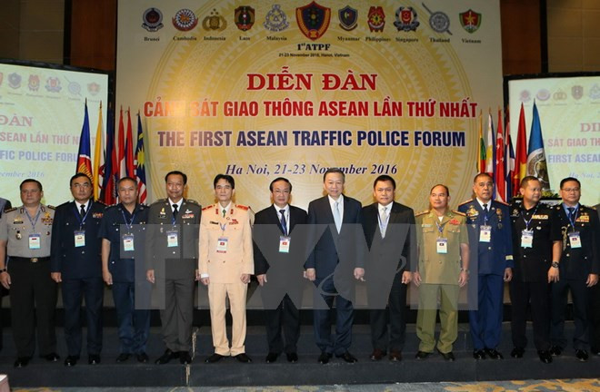 Ouverture du premier forum de la police de la route de l’ASEAN ảnh 1
