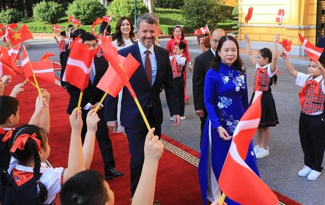 Visite du couple héritier danois: de nouvelles perspectives pour les relations Vietnam-Danemark ảnh 1 Visite du couple héritier danois: de nouvelles perspectives pour les relations Vietnam-Danemark ảnh 1