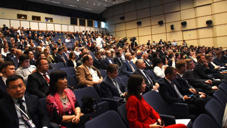 Table ronde économique Vietnam-Russie à Moscou ảnh 1 Table ronde économique Vietnam-Russie à Moscou ảnh 1