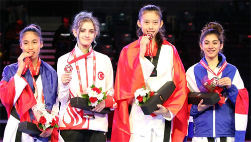 Taekwondo : Kim Ngan médaillée au Canada ảnh 1 Taekwondo : Kim Ngan médaillée au Canada ảnh 1