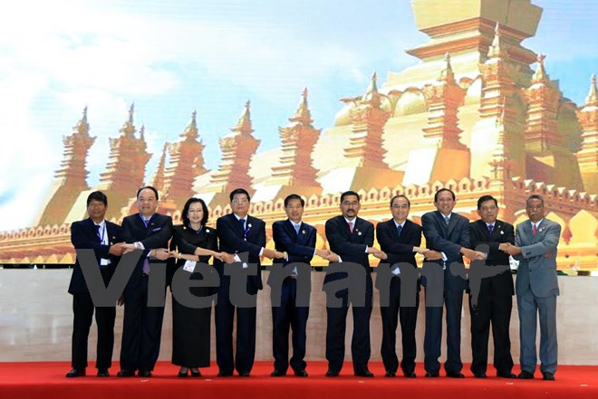 Laos: ouverture de la réunion des gouverneurs et maires des capitales de l’ASEAN ảnh 2 Laos: ouverture de la réunion des gouverneurs et maires des capitales de l’ASEAN ảnh 2