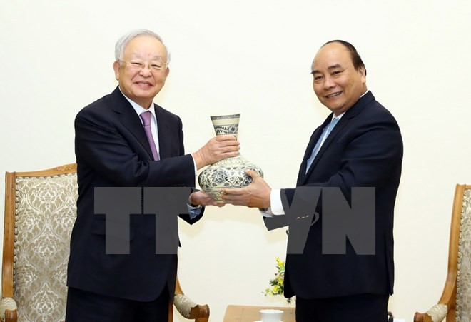 Le Premier ministre Nguyen Xuan Phuc reçoit le président du groupe sud-coréen CJ ảnh 1 Le Premier ministre Nguyen Xuan Phuc reçoit le président du groupe sud-coréen CJ ảnh 1