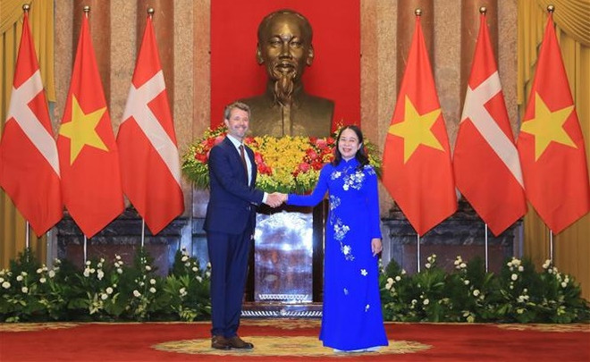 La vice-présidente Vo Thi Anh Xuân rencontre le prince héritier du Danemark Frederik ảnh 1 La vice-présidente Vo Thi Anh Xuân rencontre le prince héritier du Danemark Frederik ảnh 1