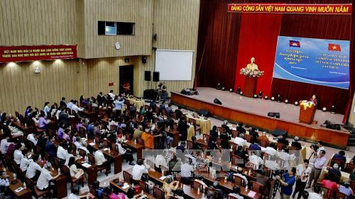Ouverture de la Rencontre d'amitié et de coopération Vietnam - Cambodge ảnh 3