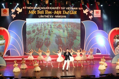 De nombreuses activités pour la Journée des handicapés vietnamiens ảnh 1 De nombreuses activités pour la Journée des handicapés vietnamiens ảnh 1