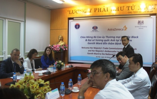 Cancérologie : conférence sur la coopération avec des partenaires britanniques ảnh 1