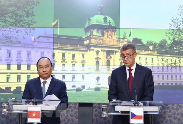 Vietnam et R. tchèque promeuvent leur coopération multiforme ảnh 1 Vietnam et R. tchèque promeuvent leur coopération multiforme ảnh 1