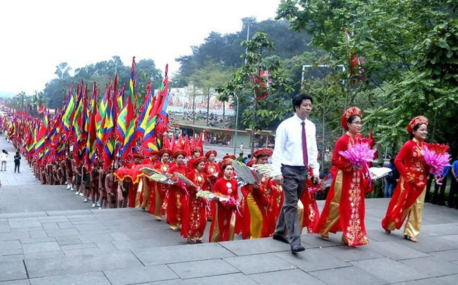 Le Vietnam rend hommage à ses rois fondateurs Hùng ảnh 3 Le Vietnam rend hommage à ses rois fondateurs Hùng ảnh 3
