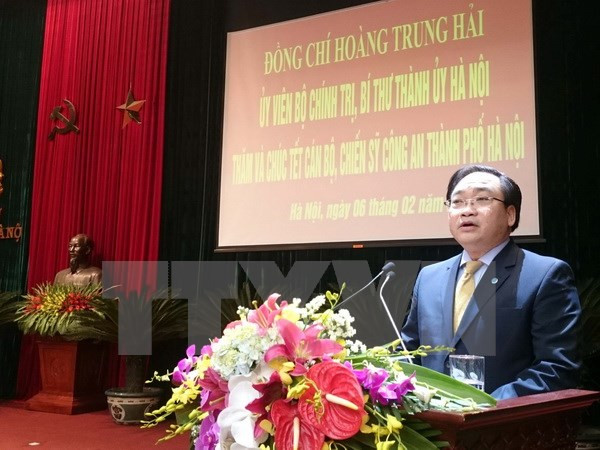 Têt : Hoang Trung Hai rend visite aux forces armées de la capitale ảnh 1 Têt : Hoang Trung Hai rend visite aux forces armées de la capitale ảnh 1