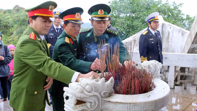 Visite printanière à Truong Sa, Côn Co et Bach Long Vi ảnh 3