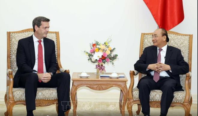 Le PM Nguyen Xuan Phuc reçoit le nouveau directeur national de la BAD ảnh 1 Le PM Nguyen Xuan Phuc reçoit le nouveau directeur national de la BAD ảnh 1