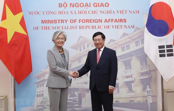 Entretien entre le vice-PM et ministre vietnamien des AE et la ministre sud-coréenne des AE ảnh 1 Entretien entre le vice-PM et ministre vietnamien des AE et la ministre sud-coréenne des AE ảnh 1