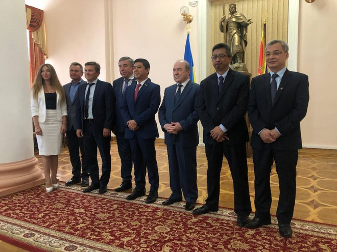 Un centre de l’ASEAN verra le jour à Kiev ảnh 1