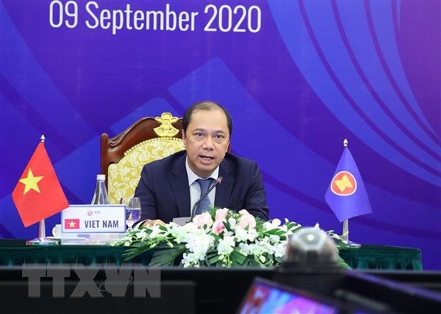 Le communiqué commun de l'AMM 53 reconnaît les initiatives et les propositions du Vietnam en 2020 ảnh 1